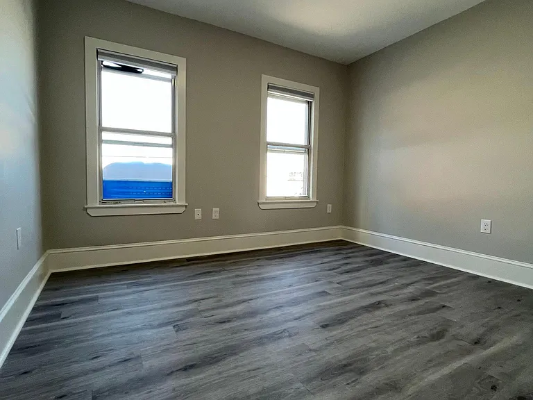 331 E Eagle St #1 — Photo 12
