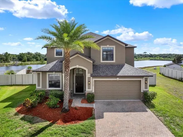 10106 Count Fleet Dr, Ruskin, FL 33573