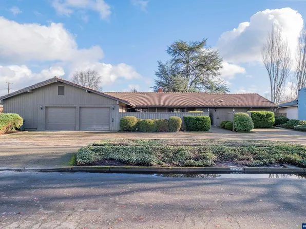 1555 NW 13th St, Corvallis, OR 97330