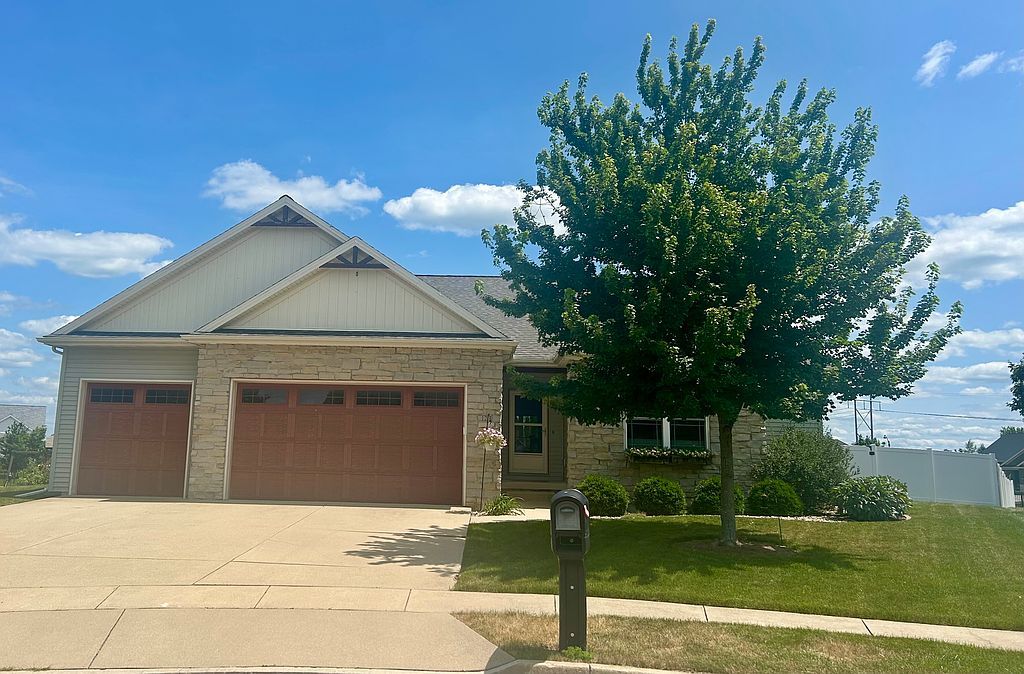12 Caladonia Ct - Property Image