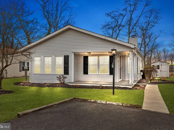 166 Grouse Cir, New Hope, PA 18938