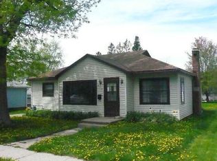 633 N Spring St, Columbus, WI 53925