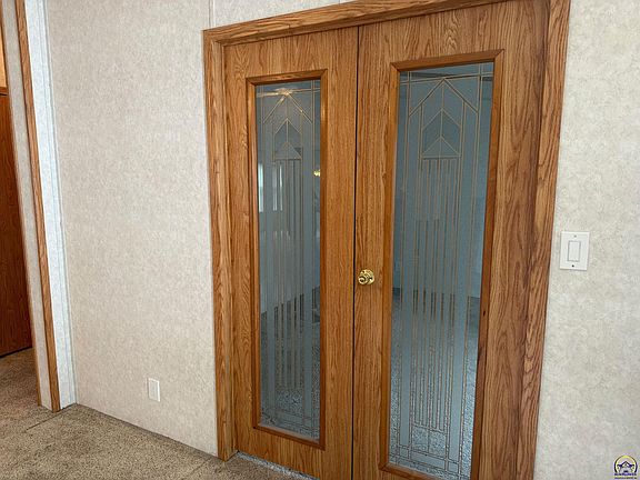 3rd image of 1735 NW Lyman Rd #13