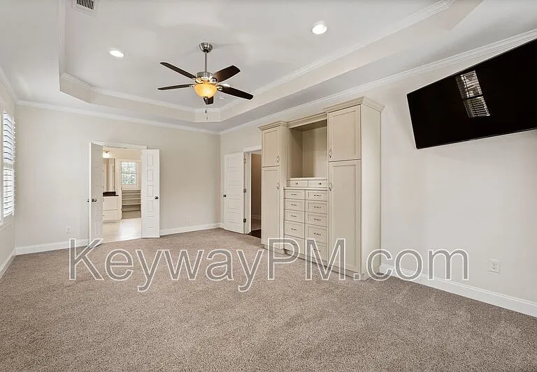 232 Dixon Ct — Photo 13