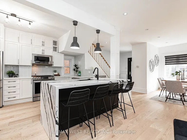 469 Clendenan Ave — Photo 5