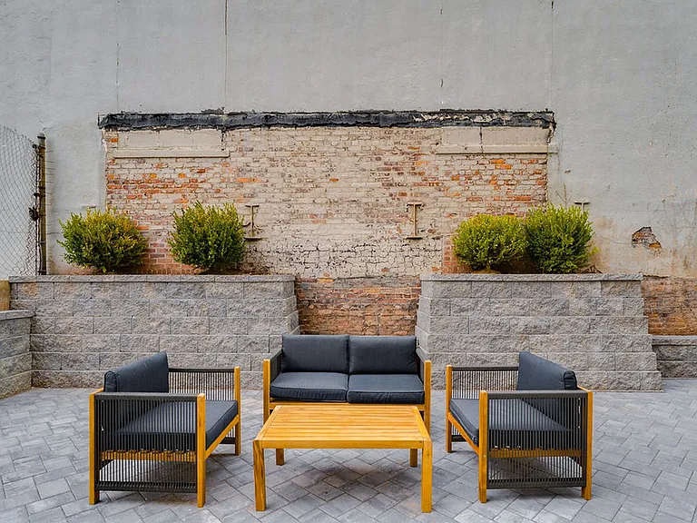 253 Academy — Photo 10