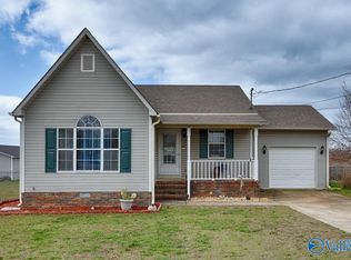 16373 Log Cabin Rd, Athens, AL 35611
