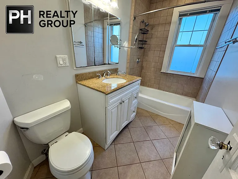46 Vincent Ave — Photo 15