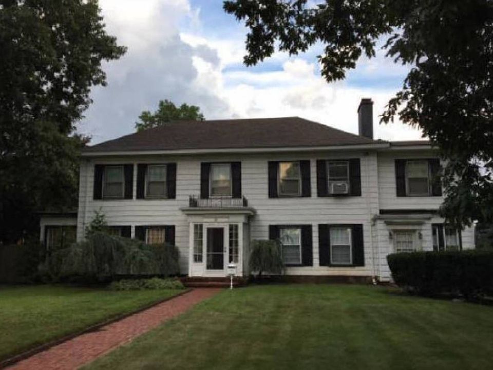 1st image of 58 Cathedral Ave