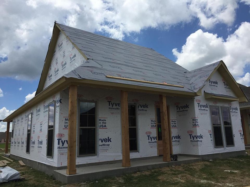 2nd image of 103 Parker Ln