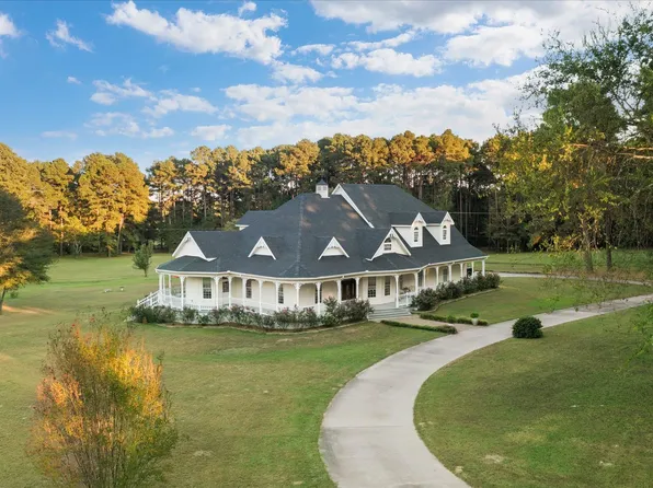 374 County Road 104, Carthage, TX 75633