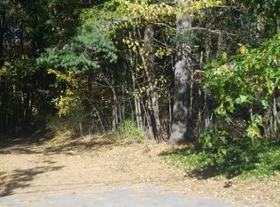 25 Walnut Ave, North Hampton, NH 03862