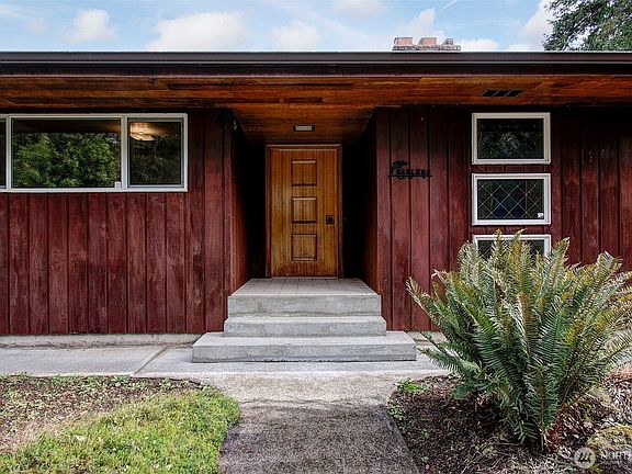 3rd image of 500 S Toutle Road