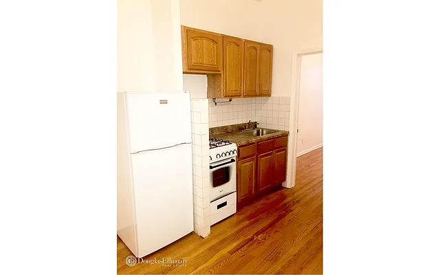 Rented by Douglas Elliman | media 6