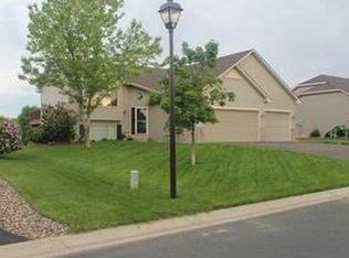 2037 River Bend Trl, Mayer, MN 55360