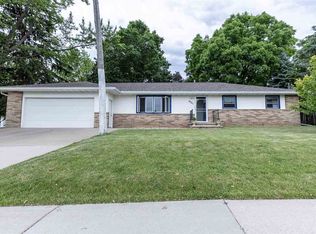 4721 N Meade St, Appleton, WI 54913