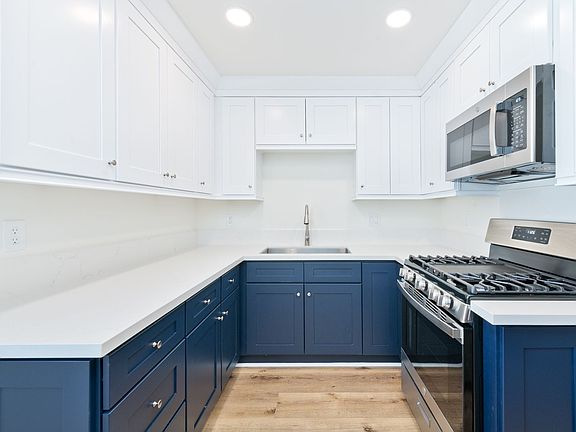 2nd image of 3350 Harding St APT 9