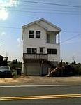 2nd image of 1305 E Bay Ave