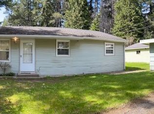 69376 Wildwood Rd, North Bend, OR 97459