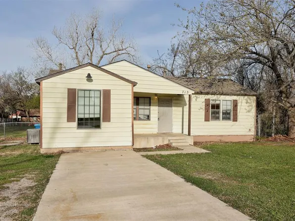 713 N Christine Dr, Midwest City, OK 73130