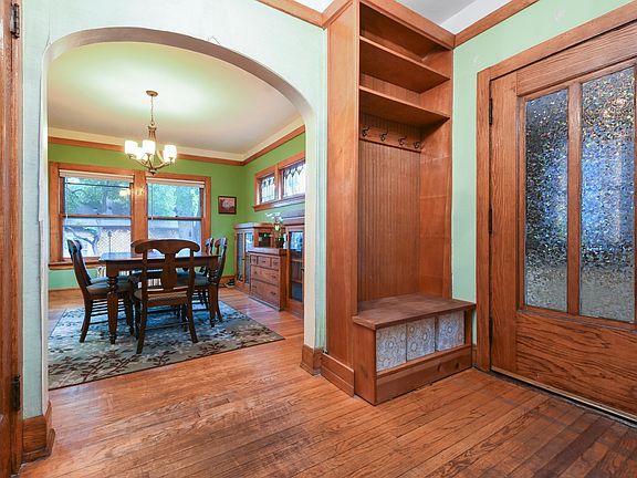 5th image of 708 Highland Ave