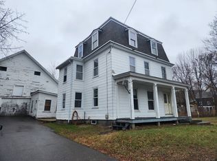 18 Central St, Ashburnham, MA 01430