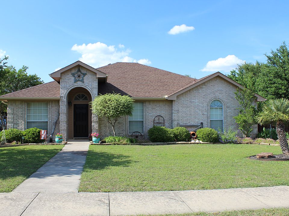 1st image of 741 Hill Meadow Dr