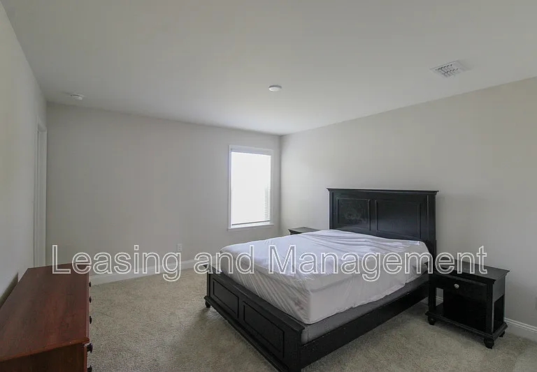 2066 Cousteau Ct — Photo 9