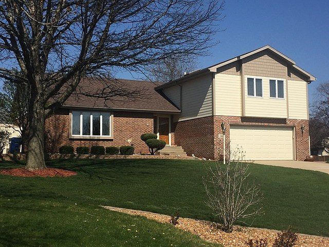 1st image of 360 S Thames Ct