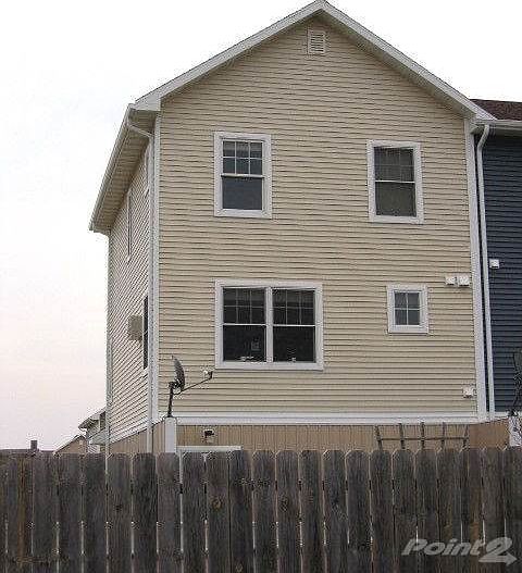 711 Back/north side view