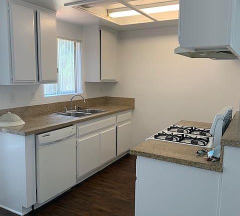 3rd image of 3311 W 139th St APT 4