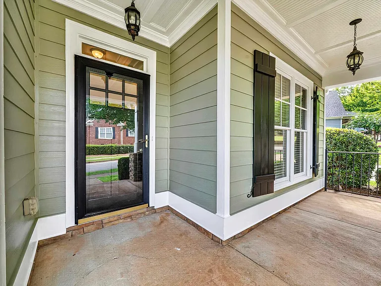 1081 Carriage Ridge Dr — Photo 7