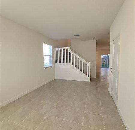3rd image of 12725 NE 24th Ave