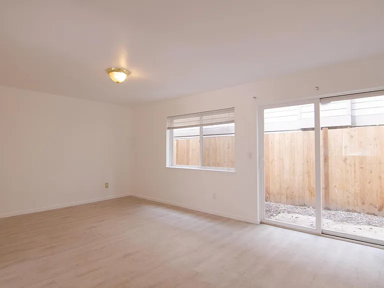 7123 Rainier Dr #C — Photo 3