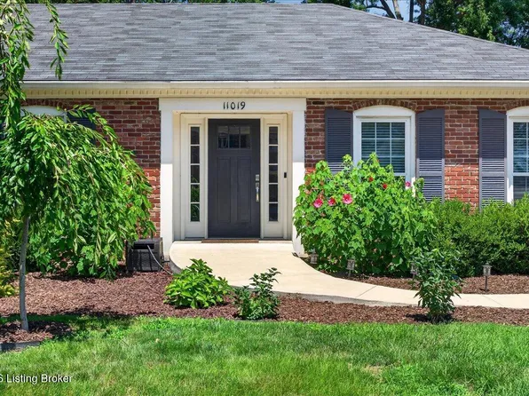 11019 Brechin Rd, Douglass Hills, KY 40243