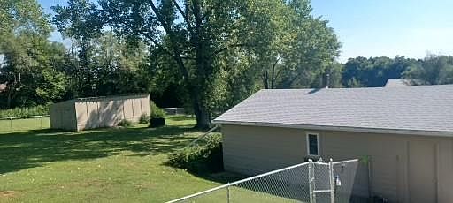 2 acres of land for wondering around or zoning out