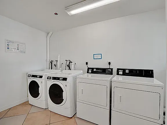 2881 NE 32nd St #118 — Photo 21