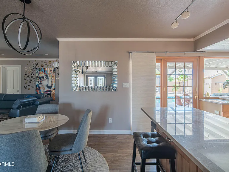 6110 E Edgemont Ave — Photo 54