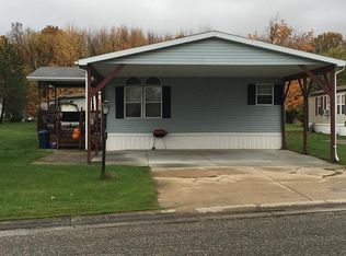 10113 William Henry Dr, Streetsboro, OH 44241