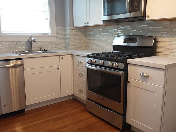 Kitchen - Sink/Dishwasher & Range/Microwave Wall