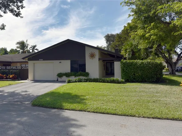 11744 SW 133rd Ct, Miami, FL 33186
