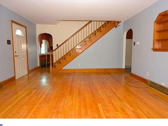 3rd image of 9 Clayton Ave