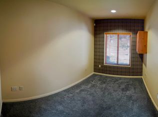 42718 Moonridge Rd #4, Big Bear Lake, CA 92315