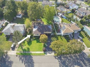 12 Farmstead Rd, Commack, NY 11725