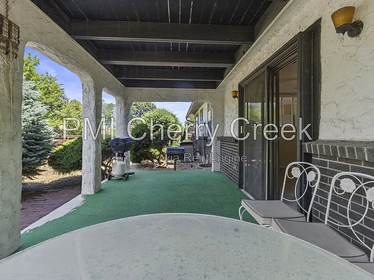 207 S Ursula St — Photo 30