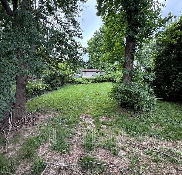 10435 Castle Dr — Photo 11