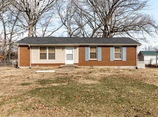 521 Yvonne Dr, Clarksville, TN 37042