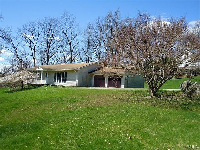 1st image of 7 Curtin Ln