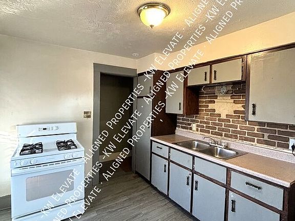 3rd image of 3200 Denison Ave Unit 2