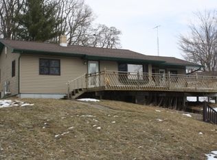 213 W Commerce St, Mineral Point, WI 53565